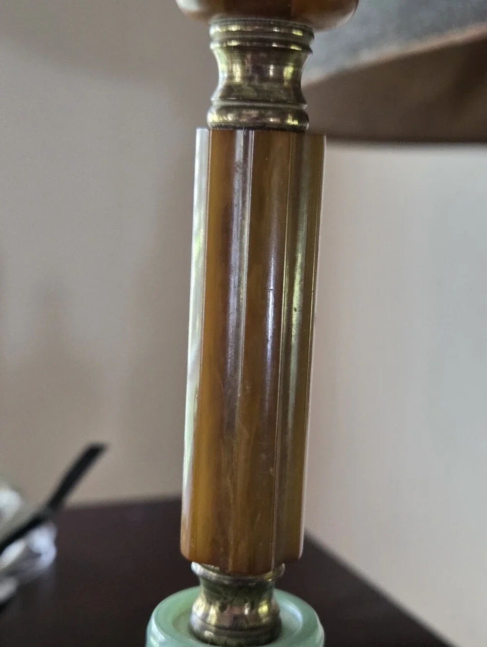Antique Art Deco 1930's Bakelite And Jadeite Lampa